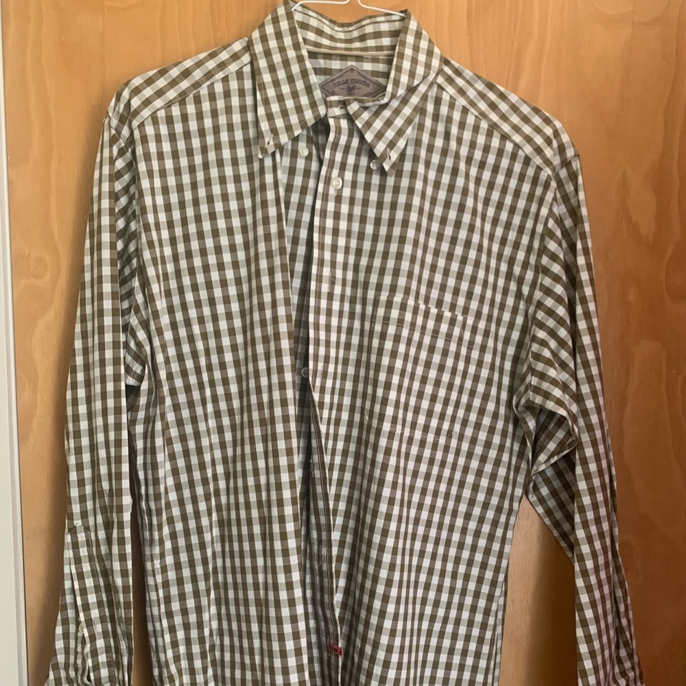Bills Khakis classic fit dress shirt, men’s size L. NWOT